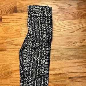 Under Armour Snake Print Leggings